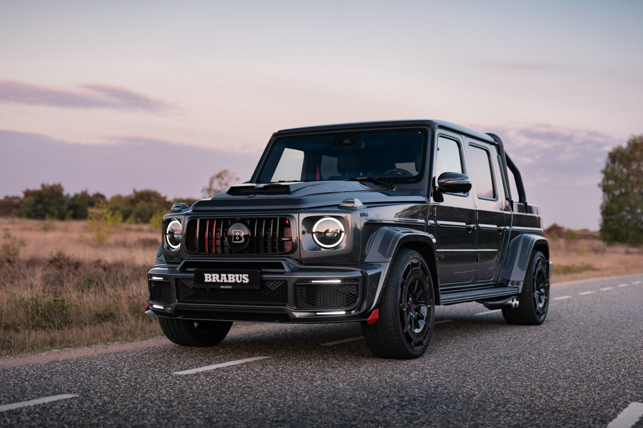 BRABUS Zeigt P 900 Rocket Edition Pickup Auf G 63 Basis