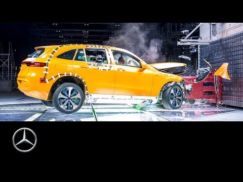 Mercedes-Benz EQC Crash Test: Destroy to Create