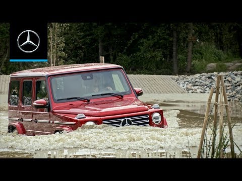 The Driven | Mercedes-Benz G-Class (2019) Meets Unimog