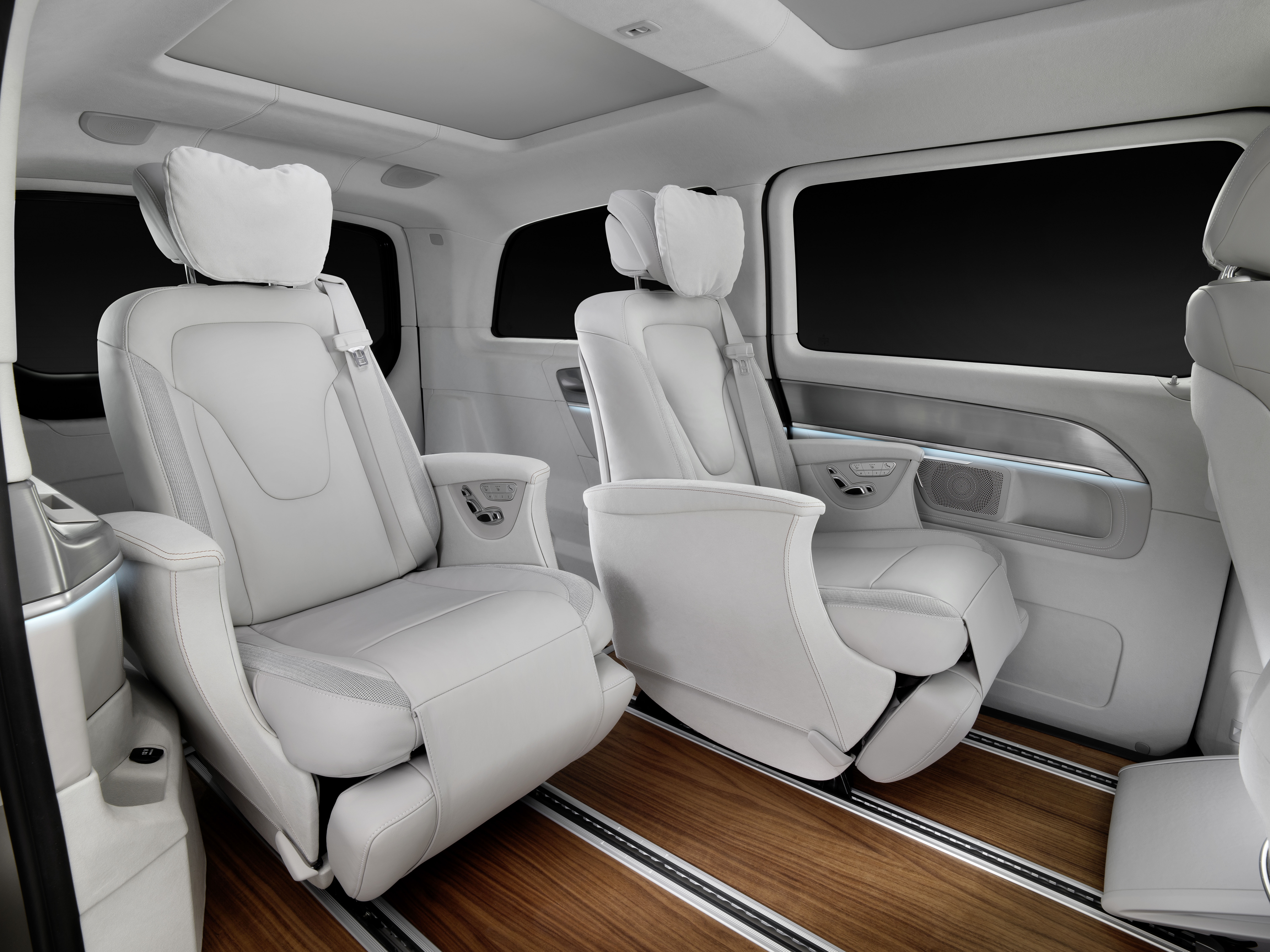 Genf 2015: Mercedes-Benz Concept V-ision e – Benzin- mit Elektromotor zu  333 PS verblockt