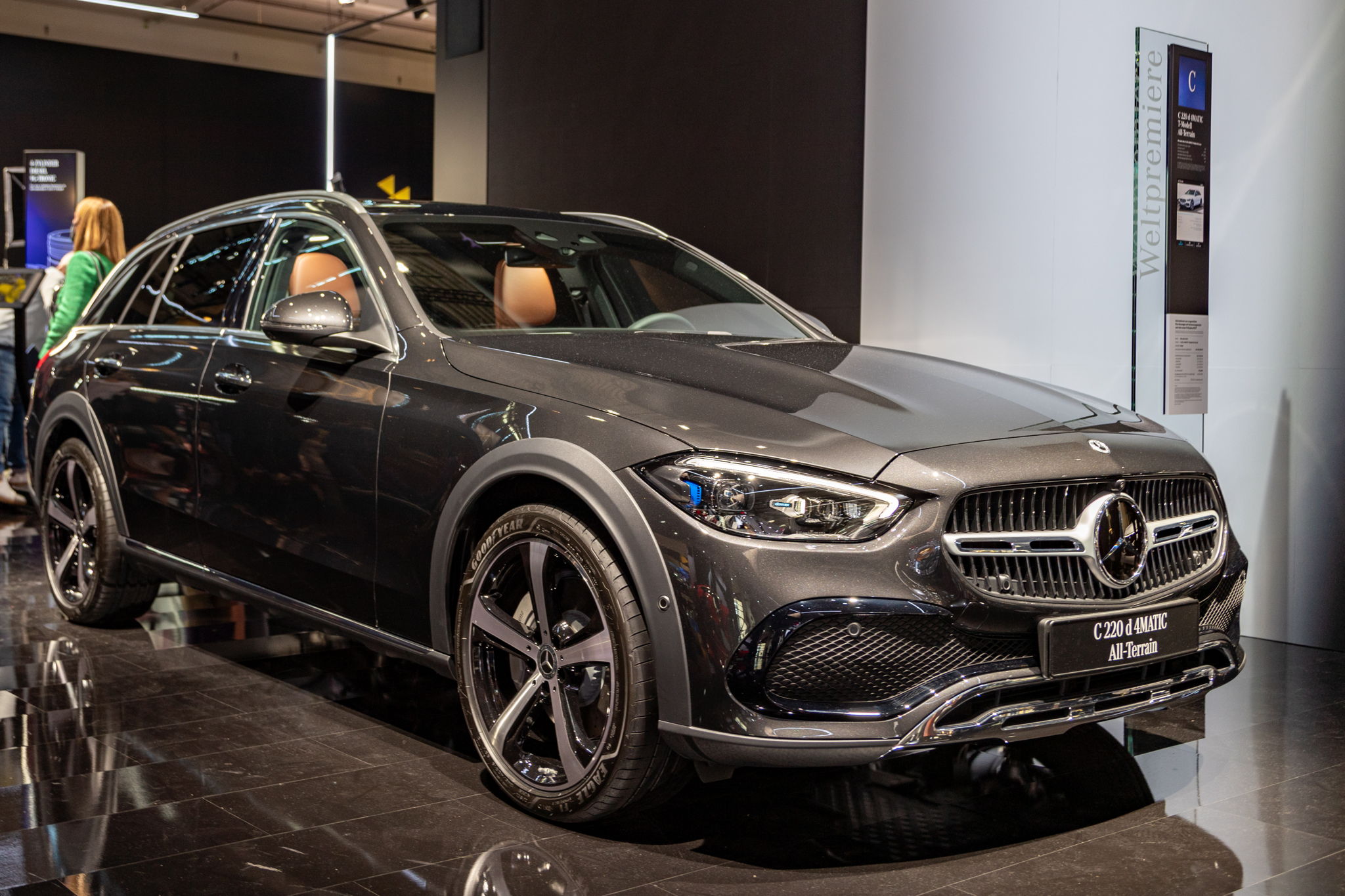 Mercedes-Benz erweitert ON-Demand Ausstattungen