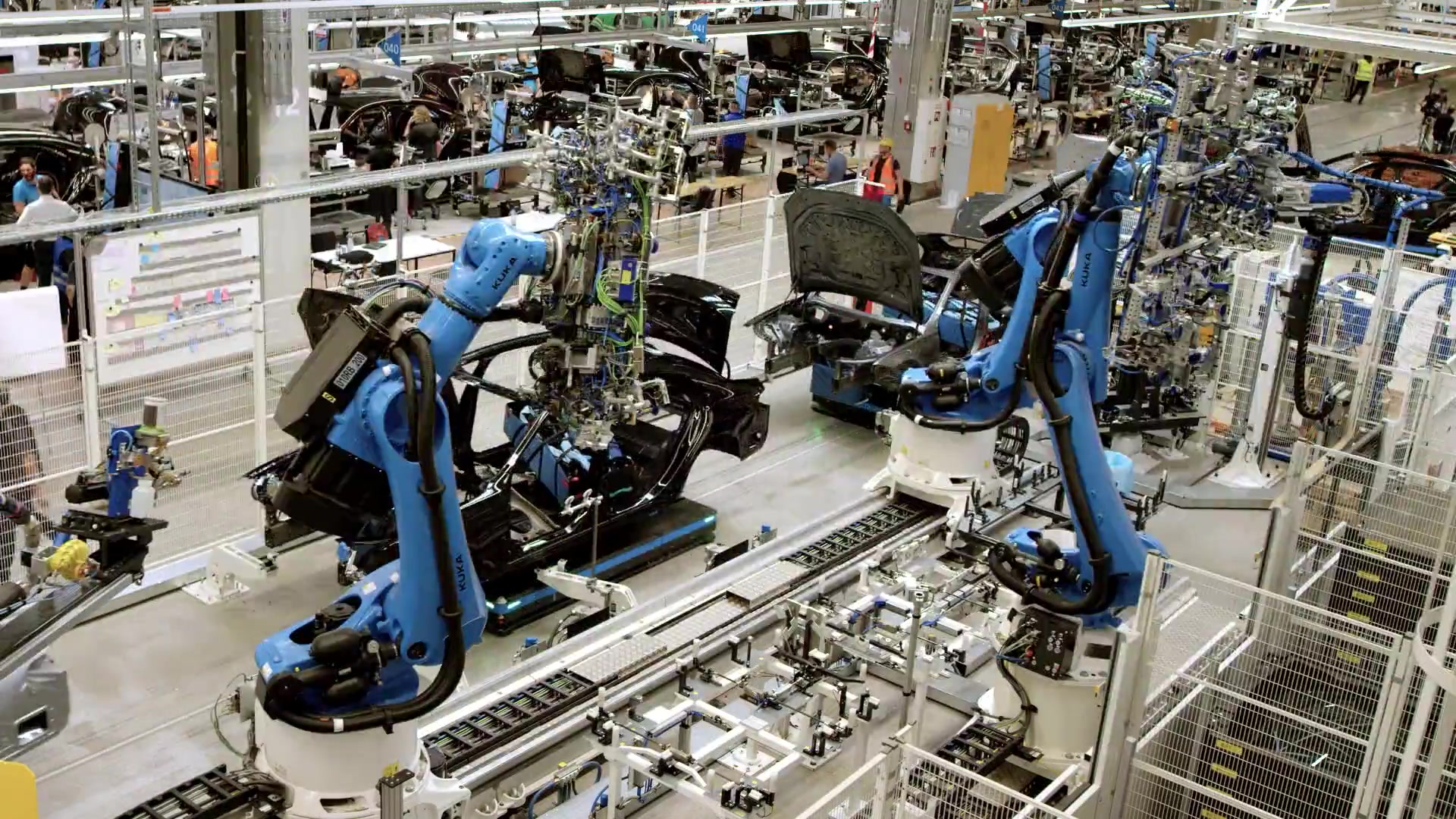 Mercedes-Benz beendet größtenteils Produktionsstopp