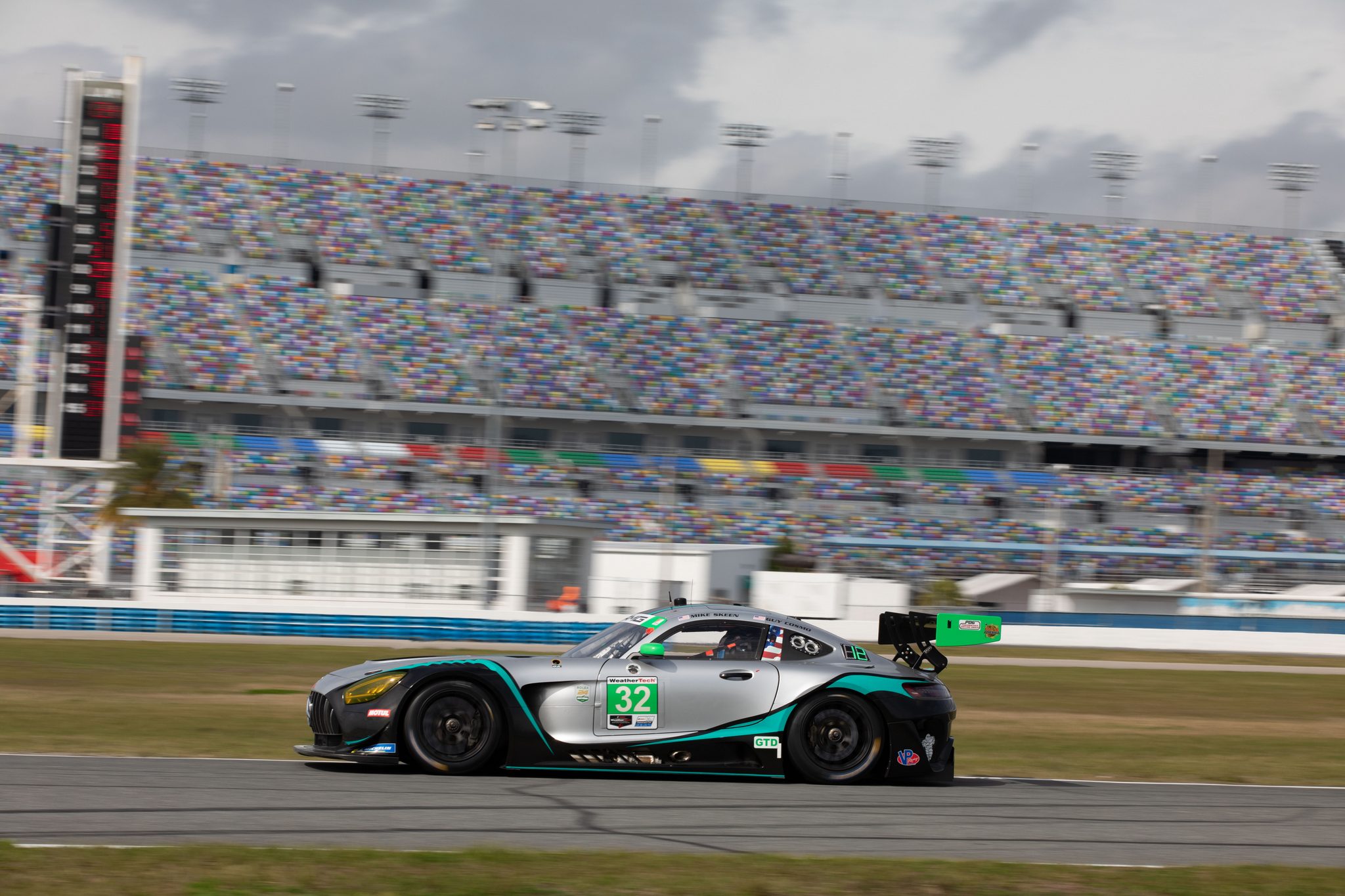 Mercedes-AMG startet mit sechs GT3 Fahrzeugen in Daytona