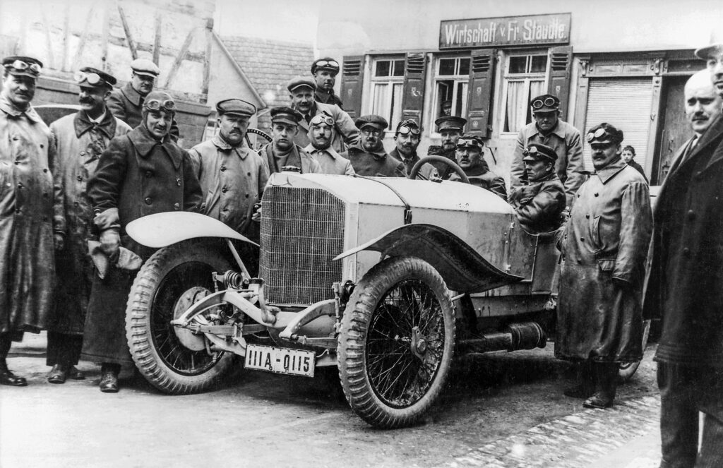 Targa Florio 1922 erfolgreiche Rennpremiere des Kompressormotors vor
