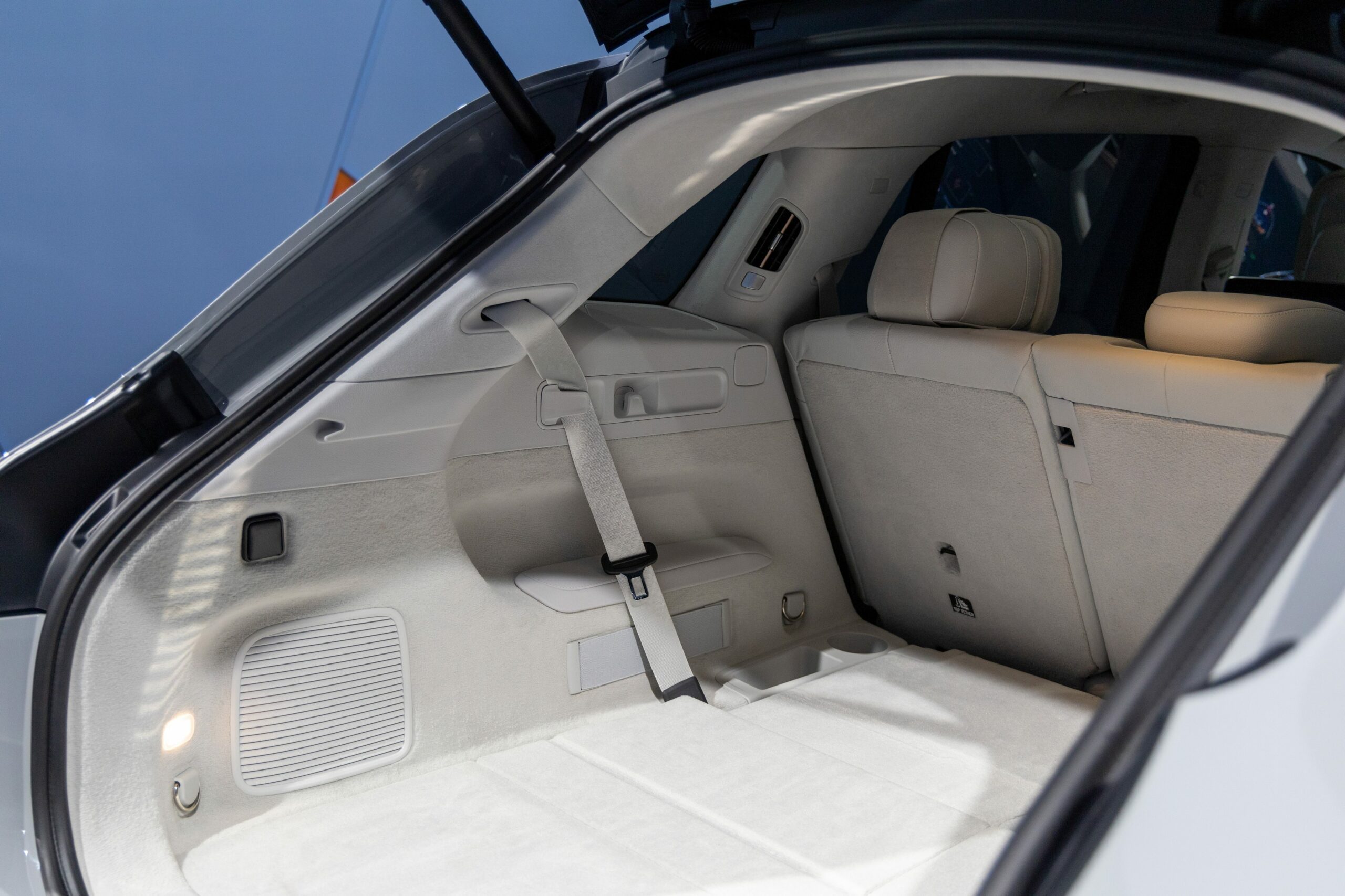 Das neue EQS SUV: Bilder und Details zum Siebensitzigen SUV