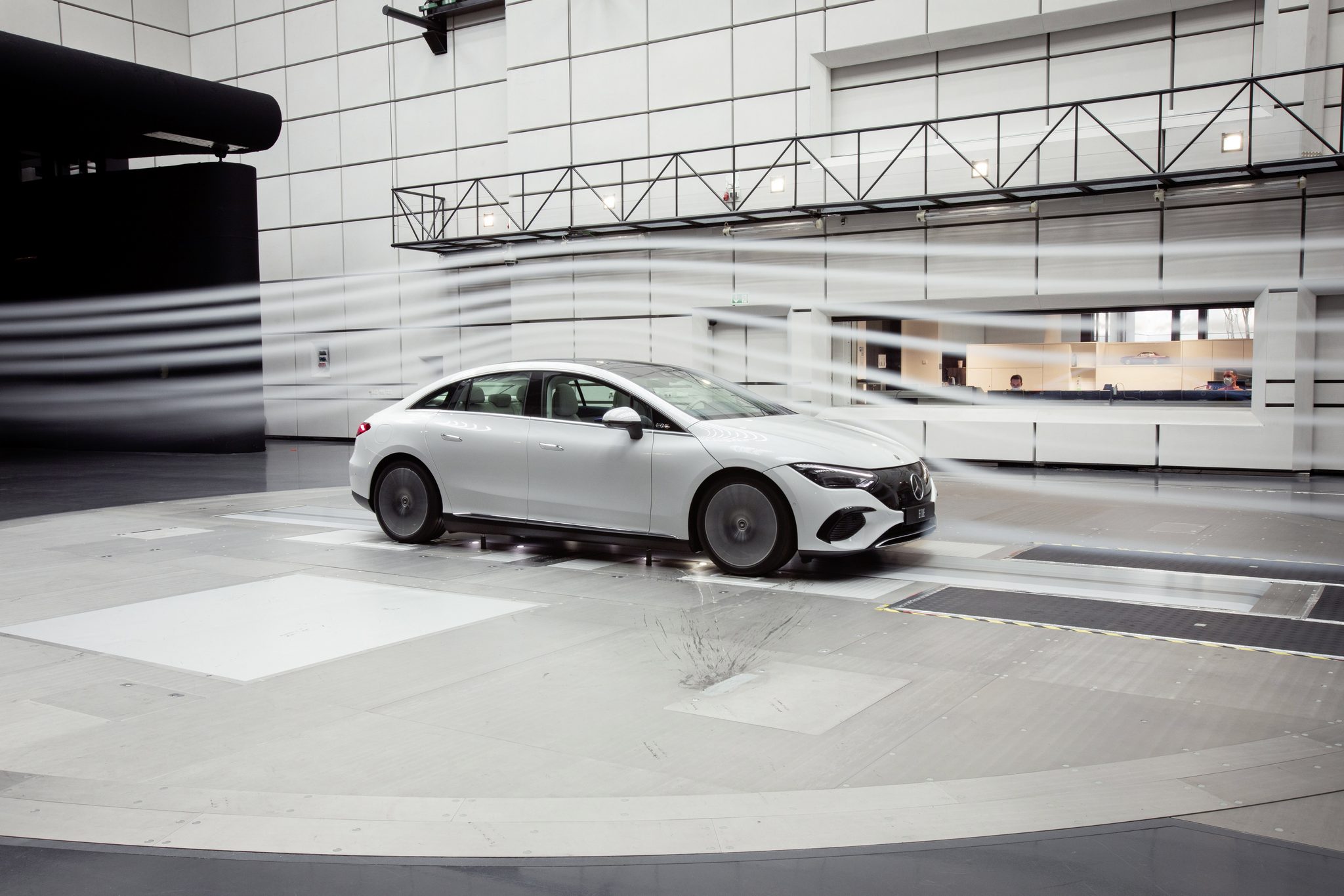 Die Aerodynamik des neuen EQE Modells von Mercedes-Benz 