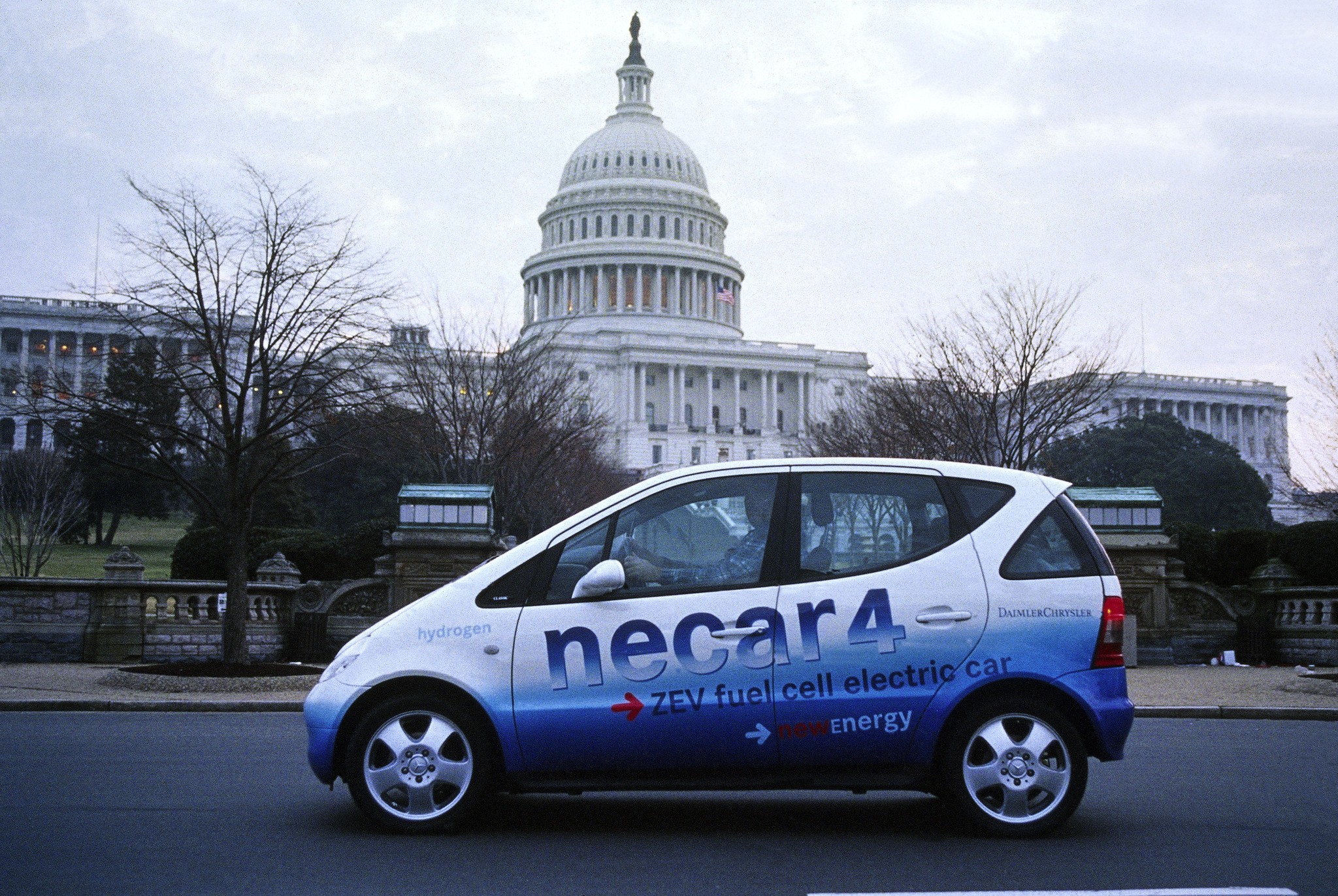 1999: Blick auf das NECAR 4 auf A-Klasse Basis