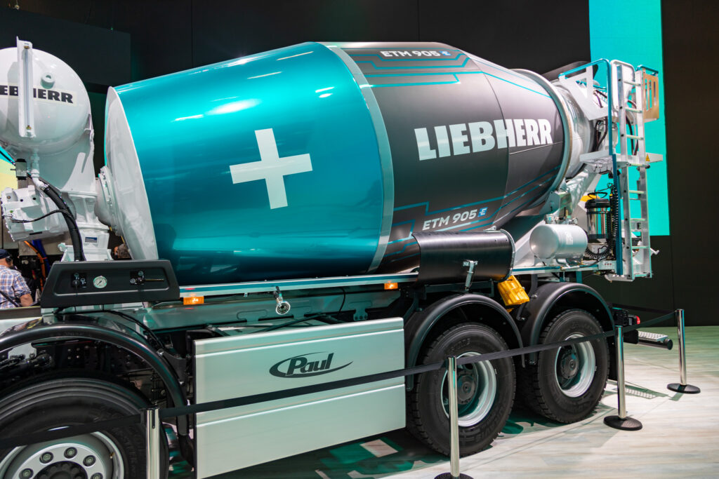 Bauma Mercedes Benz Zeigt Prototype Batterie Electric Arocs