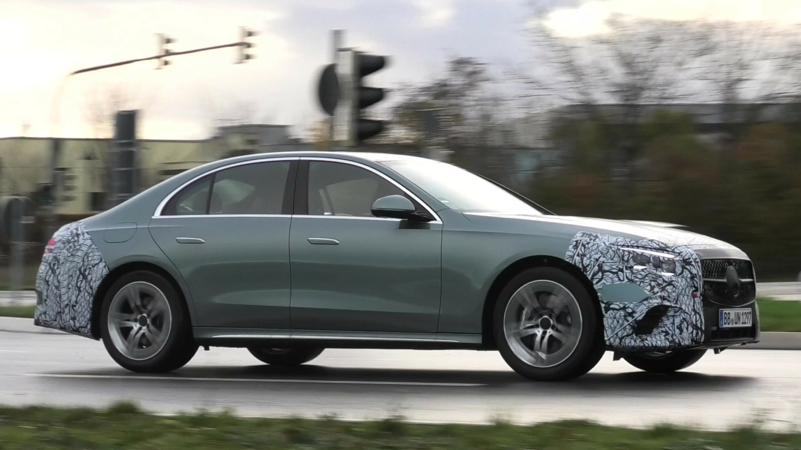 Mercedes-Benz E-Klasse: Neue Generation ist digitaler und reifer