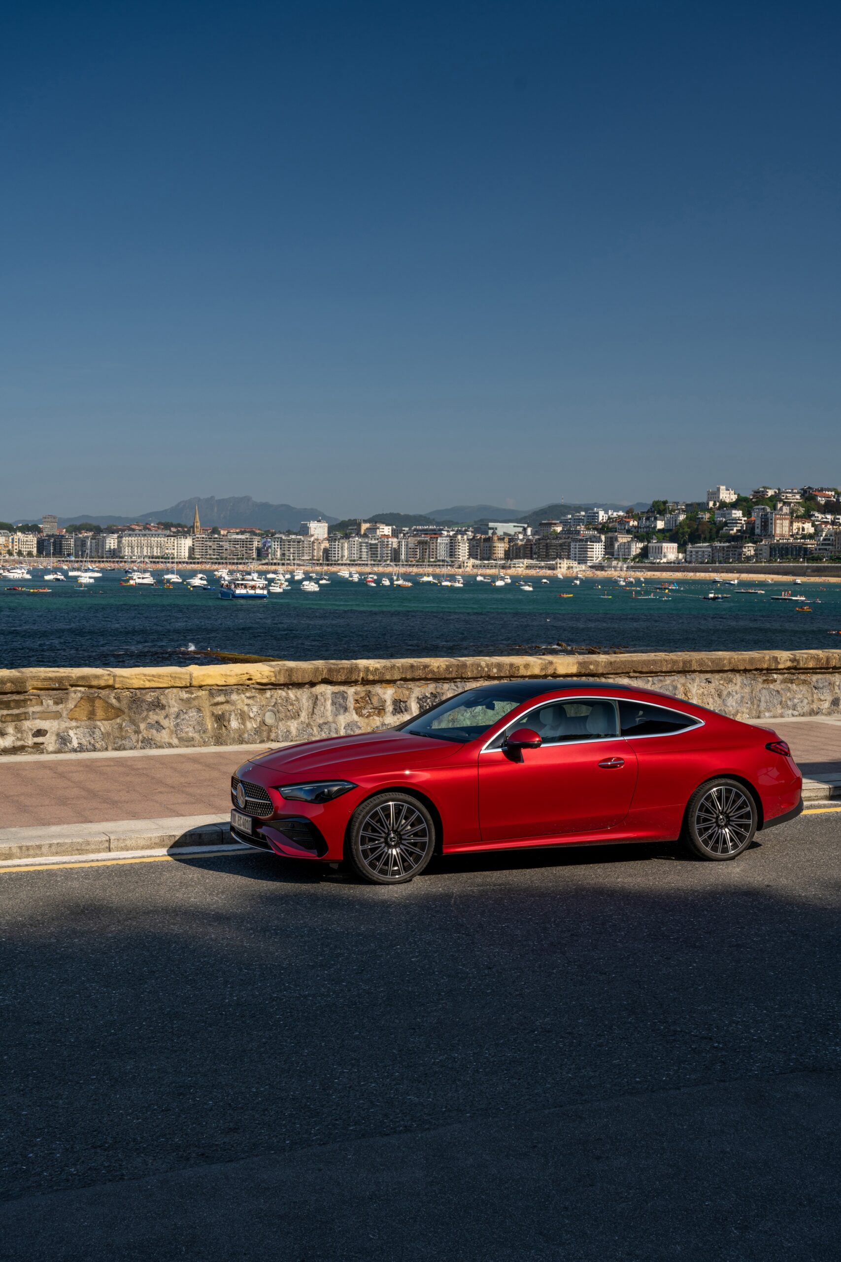 Neue Bilder: CLE 300 4MATIC in MANUFAKTUR Patagonienrot