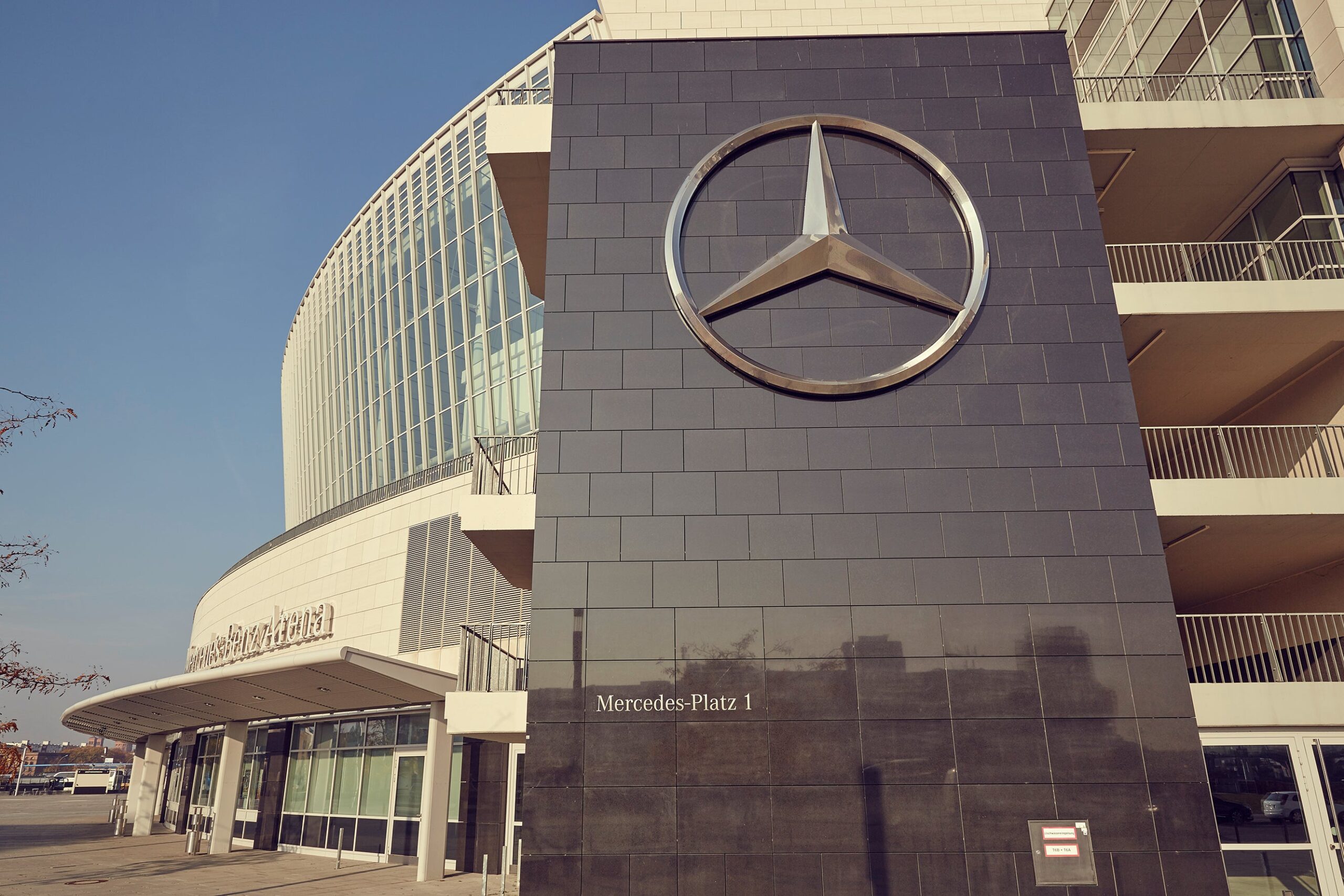 Mercedes-Benz Arena & Platz in Berlin wechseln Namen