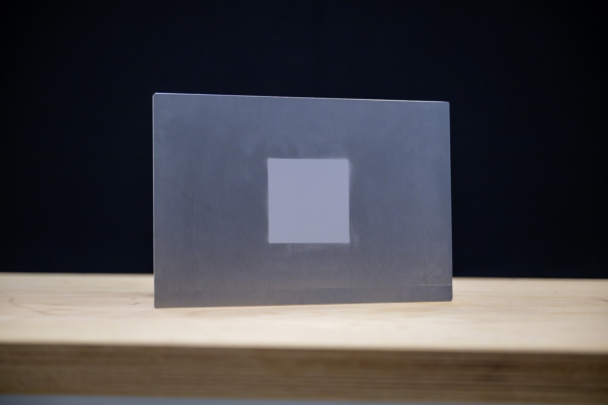 Mercedes-forscht-an-zuk-nftiger-Solarlackierung