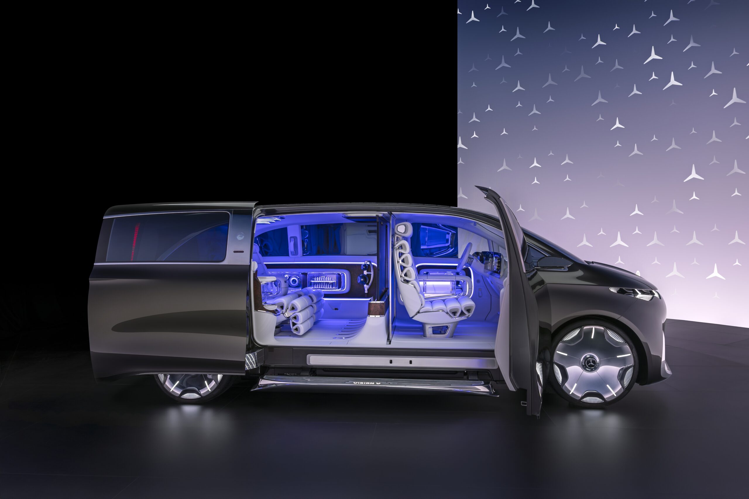 Vision-V-Weltpremiere-Alle-Bilder-des-luxuri-sen-Elektro-Vans-von-Mercedes
