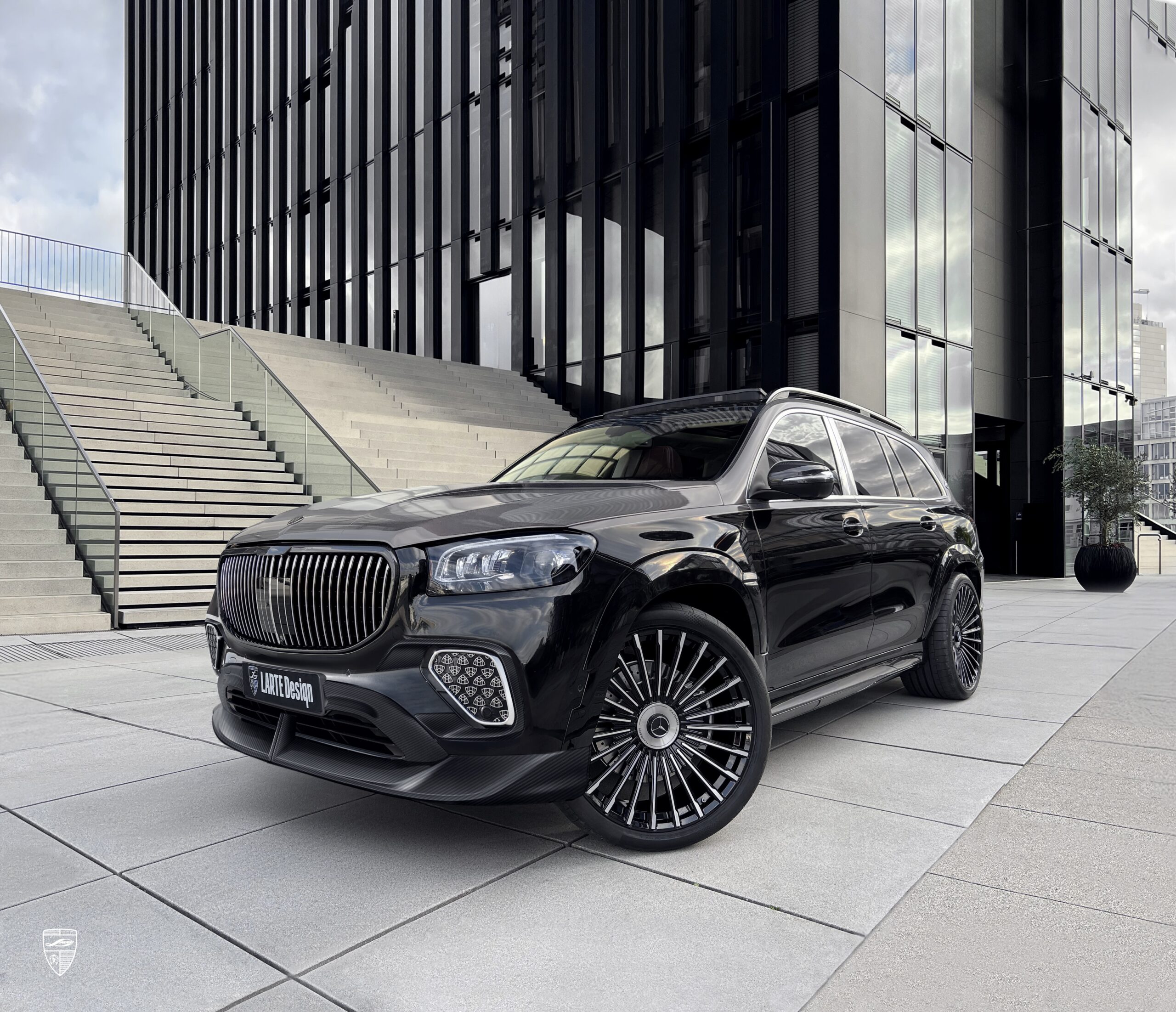 LARTE-Design-pr-sentiert-neues-CHARISMA-Bodykit-f-r-Maybach-GLS-600