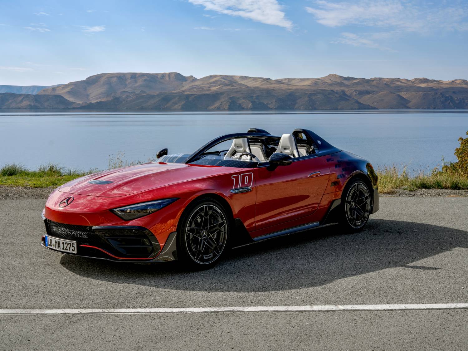 AMG-PureSpeed-Extrem-exklusiver-Speedster-f-r-922-000-Euro-Helme-nicht-inklusive