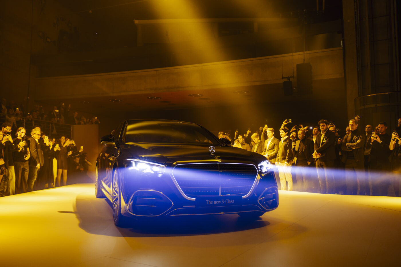 bilder von mercedes benz niederlassung mainz