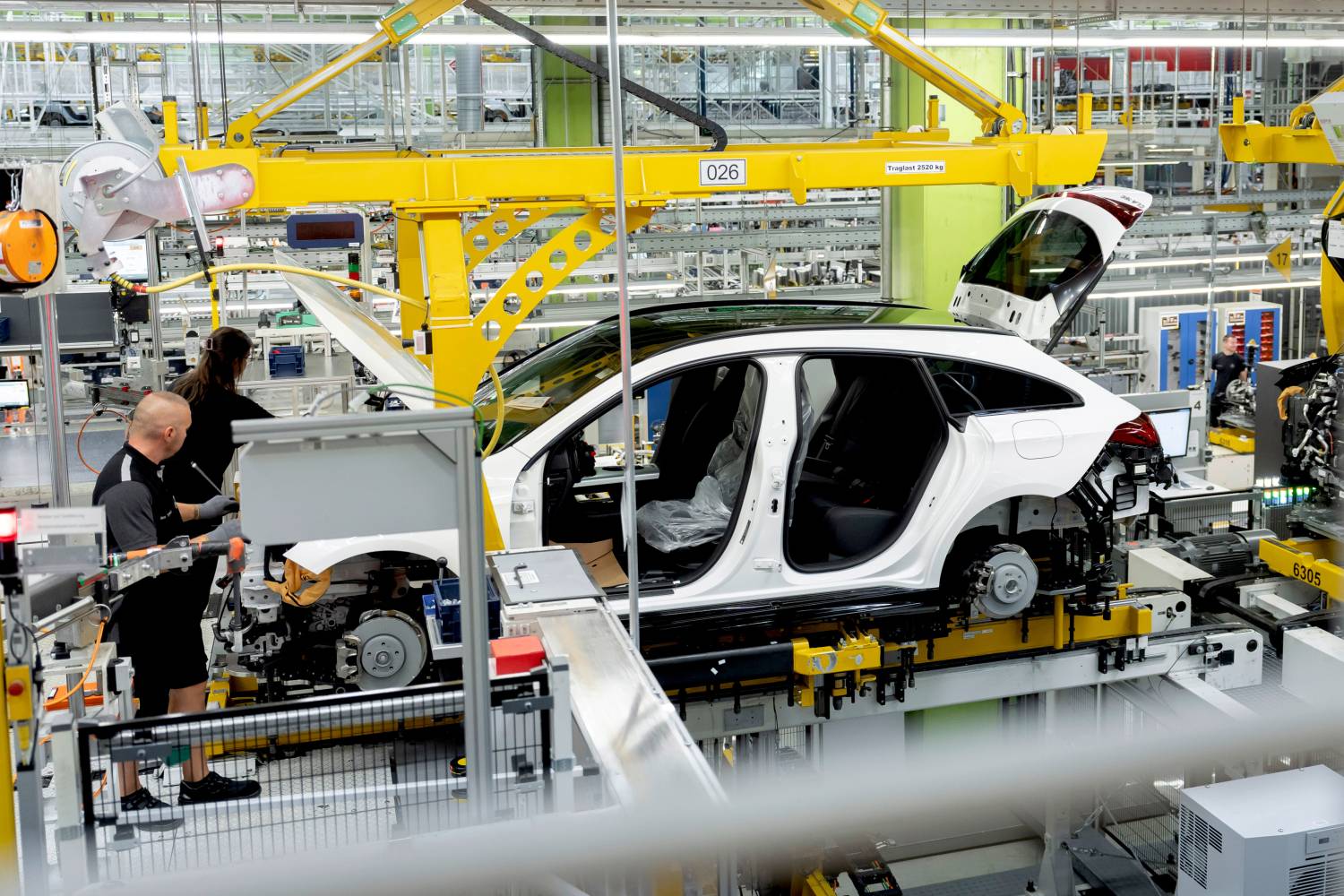 Mercedes-Manager Schiebe erhöht den Druck auf zwei Standorte